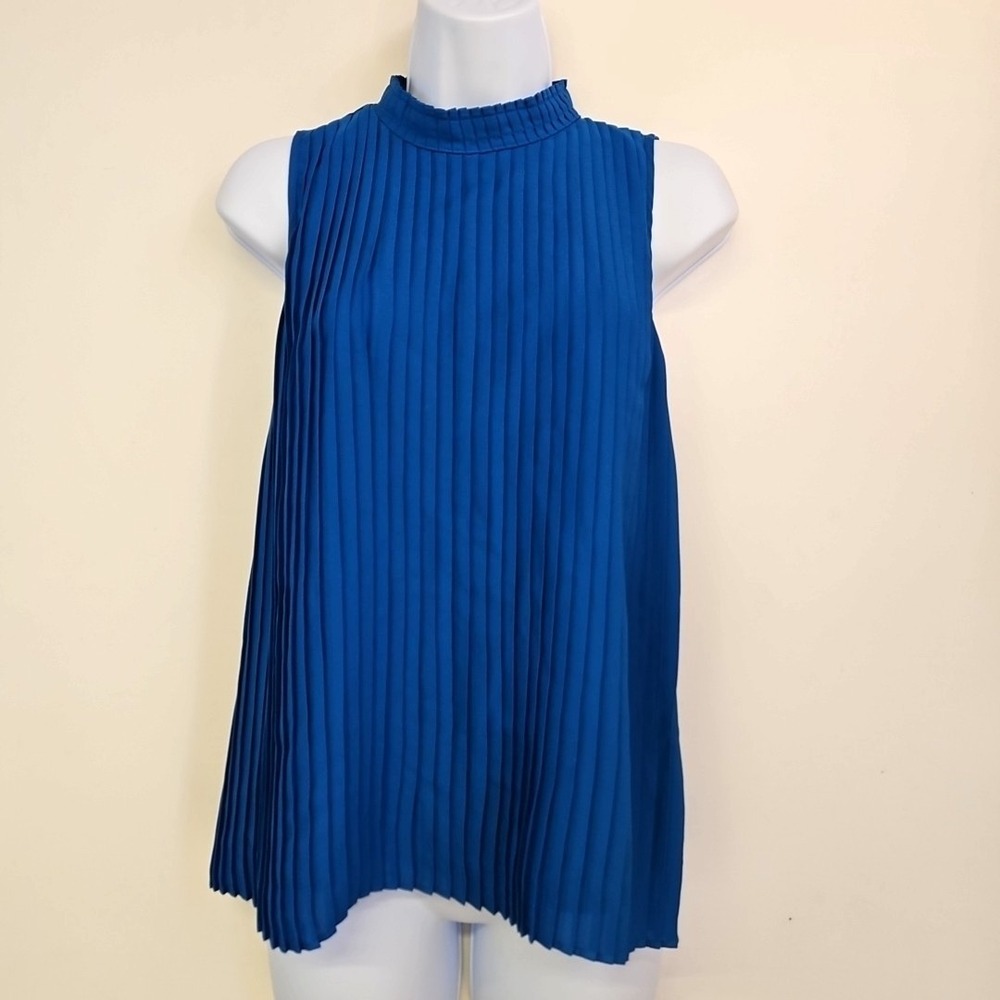 Banana Republic Factory Blue Sleeveless Top Size M‎ NWT Professional Office